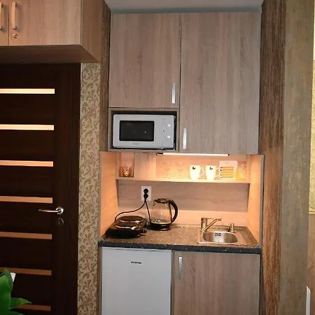 Royal Adela Luxury Apartment, 992 アパート *