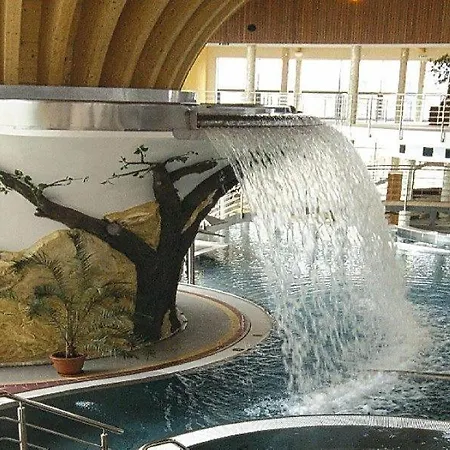 Apartmán Royal Adela Luxury Apartment, 992 Podhájska