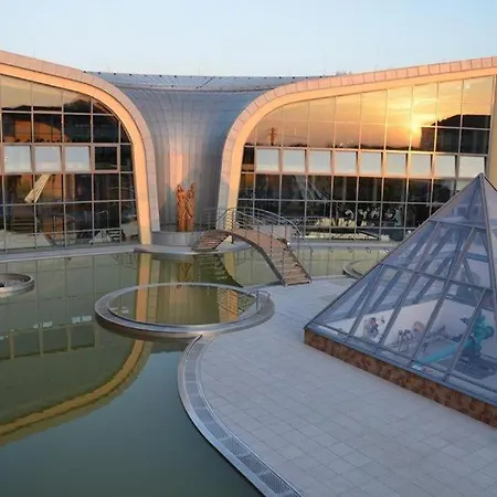 Royal Adela Luxury Apartment, 992 Apartmán