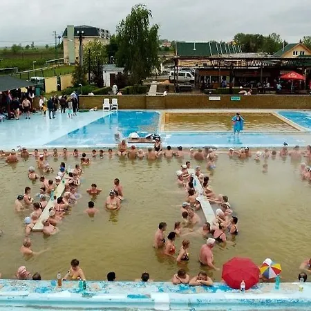 Royal Adela Luxury Apartment, 992 Διαμέρισμα Podhájska