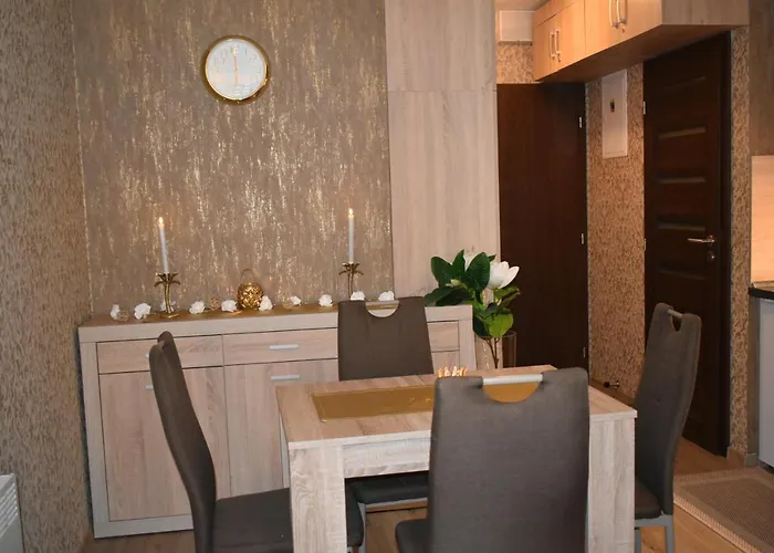 アパート Royal Adela Luxury Apartment, 992