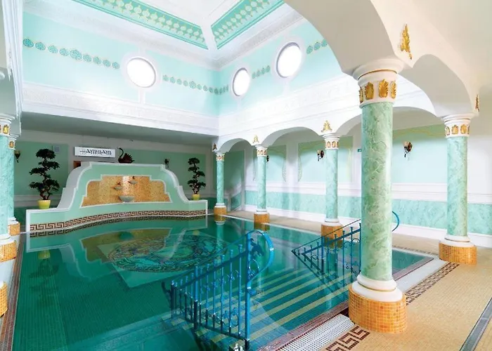 Royal Adela Luxury Apartment, 992 *