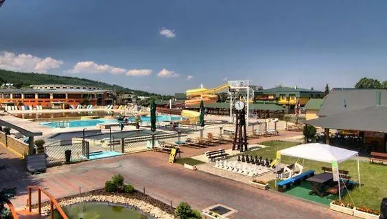 Royal Adela Luxury Apartment, 992 * Podhájska