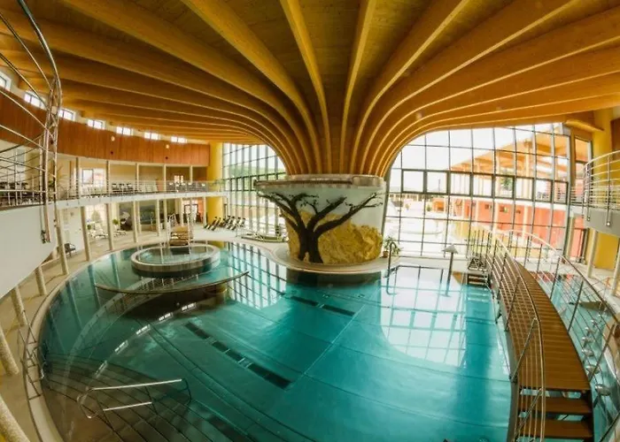 Royal Adela Luxury Apartment, 992 *